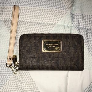 Michael Kors wallet